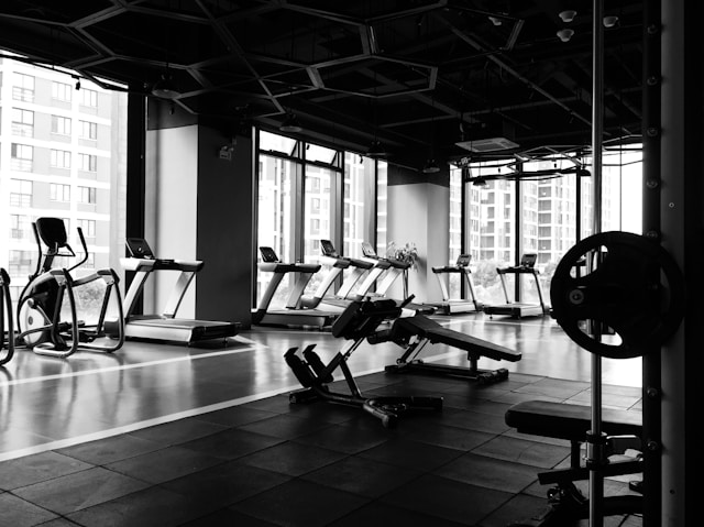 Czy wystrój sali fitness ma znaczenie? Tak, i to wcale nie małe!
